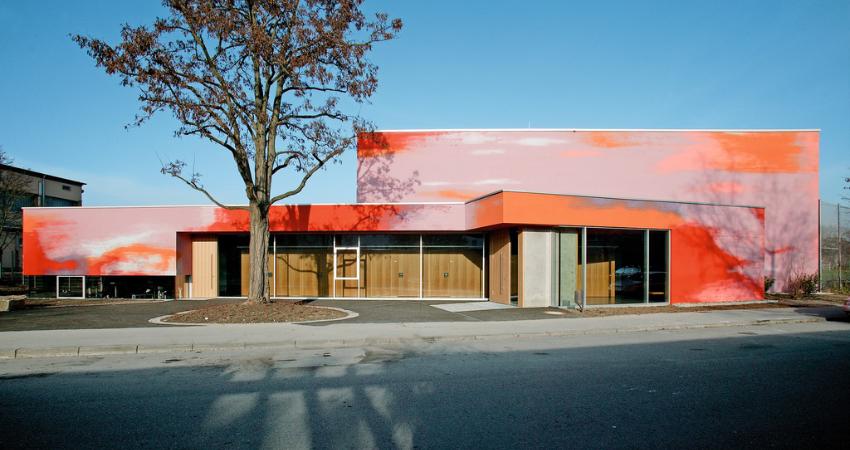 Haus mit Fassadenfarben von Sto